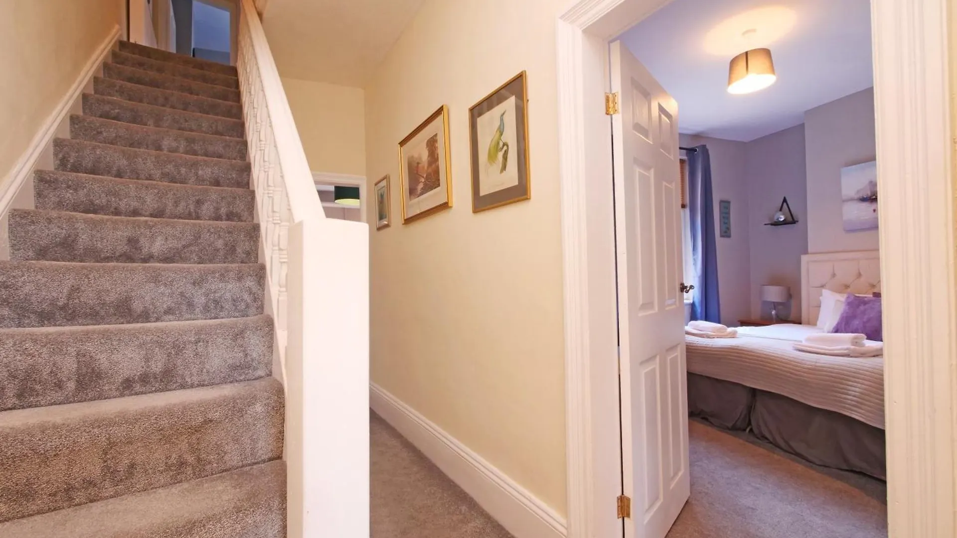 Ashville Grange Sleeps 10 Large Beautiful House Scarborough